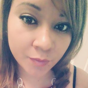 Meet your Posher, Lorraine