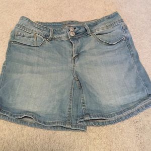 delia's jean shorts