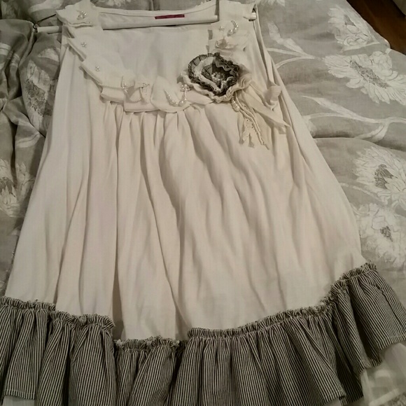 Gorgeous cream and charcoal pearl tunic