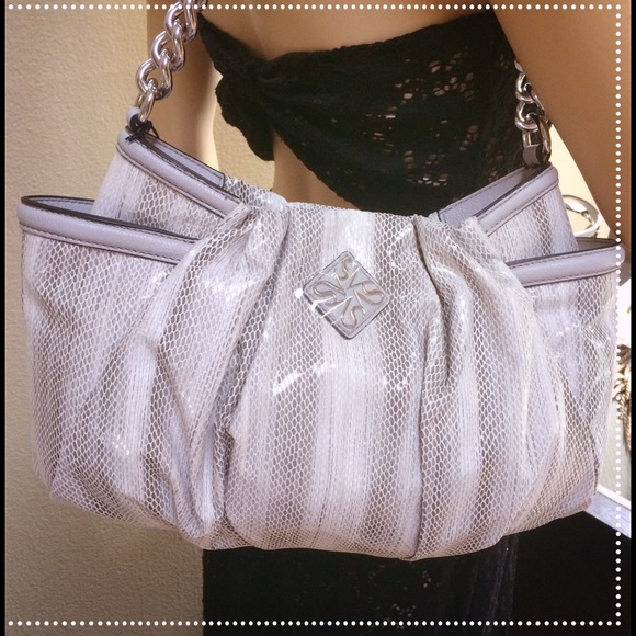 Vera Wang Handbags - VERA WANG BAG NWT ‼️NO TRADES‼️