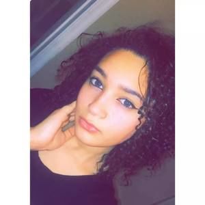 Meet your Posher, Dakota