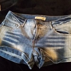 Light Jean Short