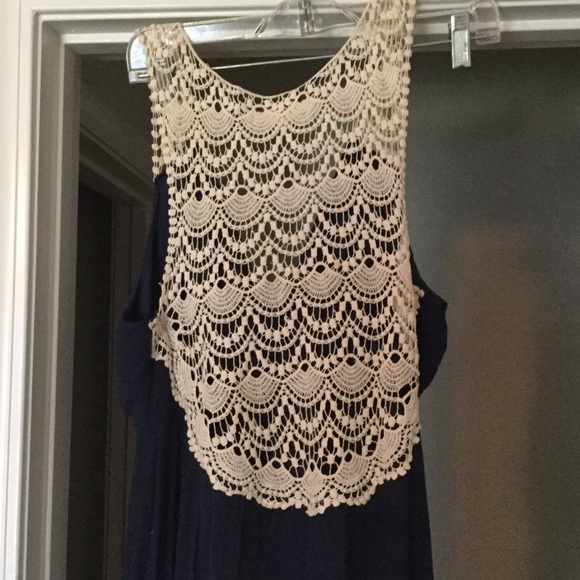Ya Los Angeles Navy and cream maxi dress. Size LG - Picture 4 of 4