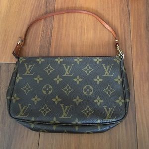 Louis Vuitton small leather purse