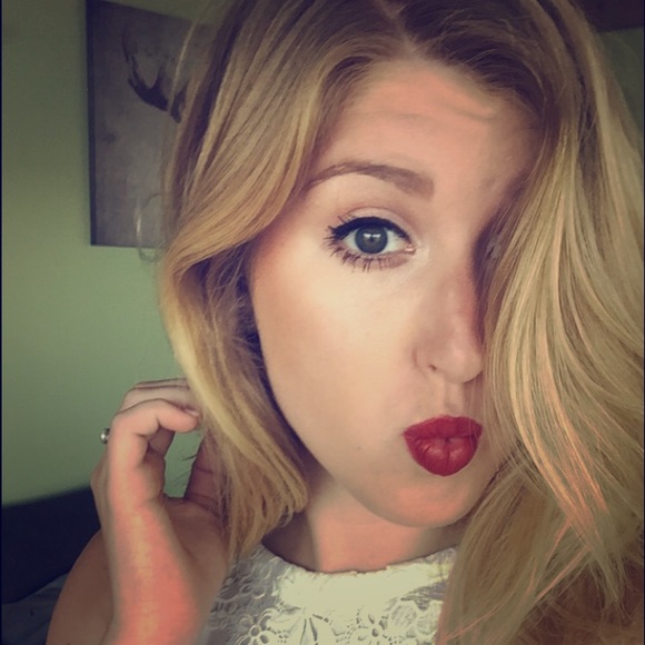 Meet your posher! - Picture 1 of 1