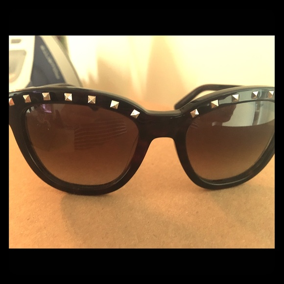 Valentino 'Rockstud' Brow Bar Acetate Sunglasses - Picture 1 of 4