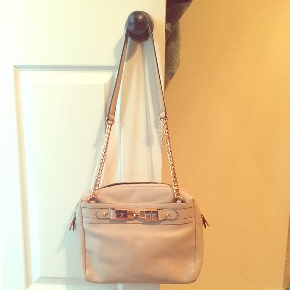 Juicy Couture beige purse with rose gold chain