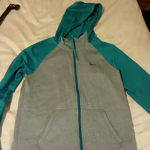 NWOT Nike jacket! LOWEST PRICE