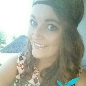 Meet your Posher, Whitney