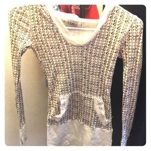 Long sleeve shirt , fall season coming up!!!