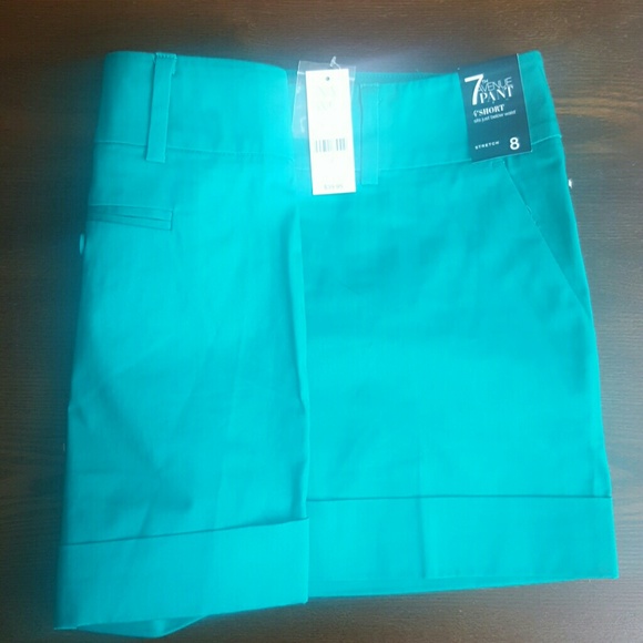 NWT New york & company size 8 shorts