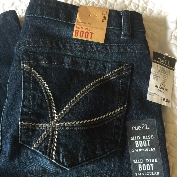 book cut jeans
