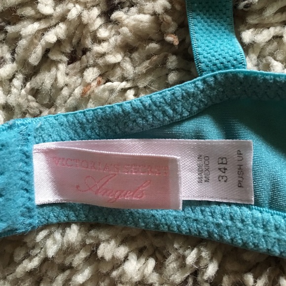 Victoria's Secret Angels bras - Picture 3 of 4