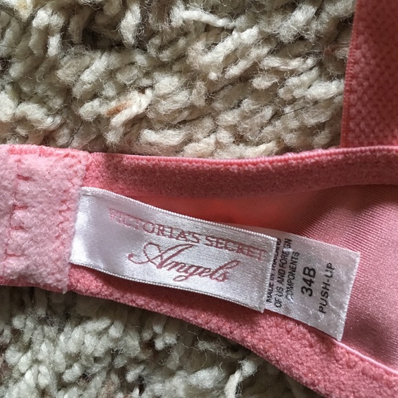 Victoria's Secret Angels bras - Picture 4 of 4