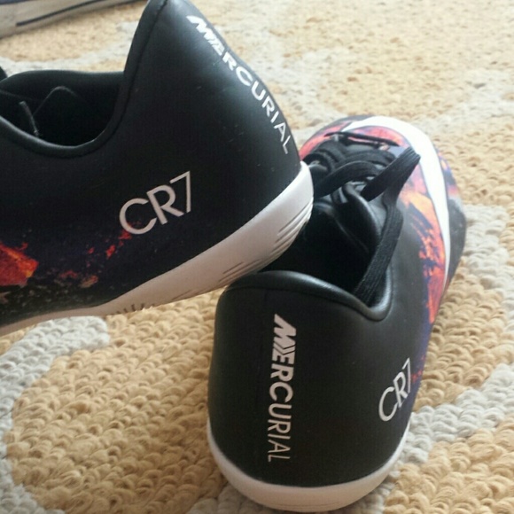 Youth size 4.5 Nike Mercurial CR7s - Picture 4 of 4