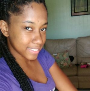 Meet your Posher, Bertilia