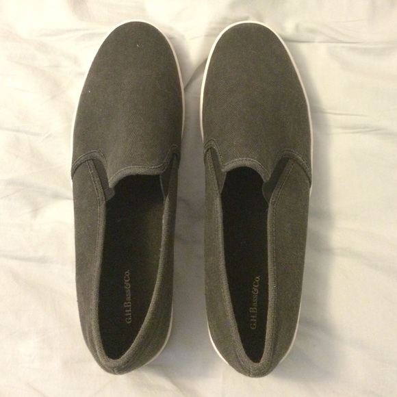 G.H. Bass&co slip on sneakers