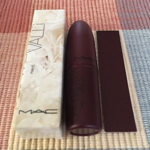 MAC Giambattista Valli Eugenie