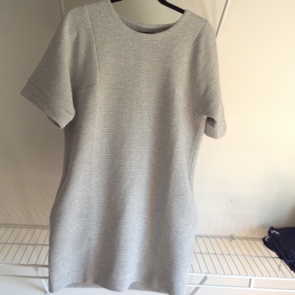 Banana Republic sweater dress in size medium