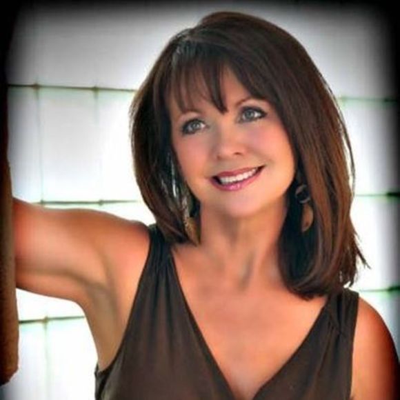 Meet your Posher, Vicki