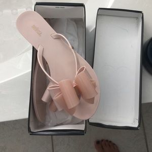 Unworn Melissa bow thongs plastic jelly