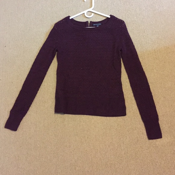 American eagle sweater