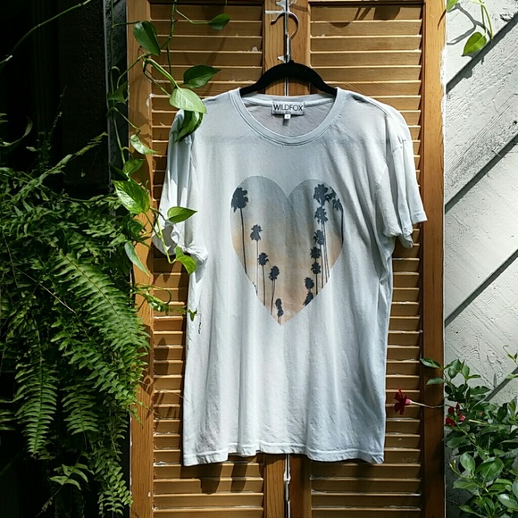 WILDFOX Cali heart oversized tee!