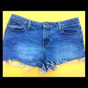 L.E.I Jean Shorts. JUNIOR SIZE 11