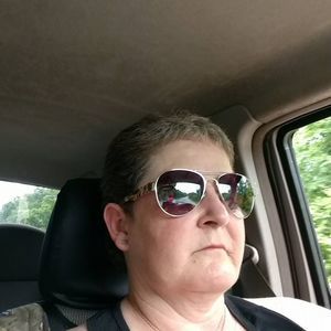 Meet your Posher, Connie