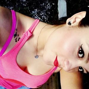 Meet your Posher, Daniela