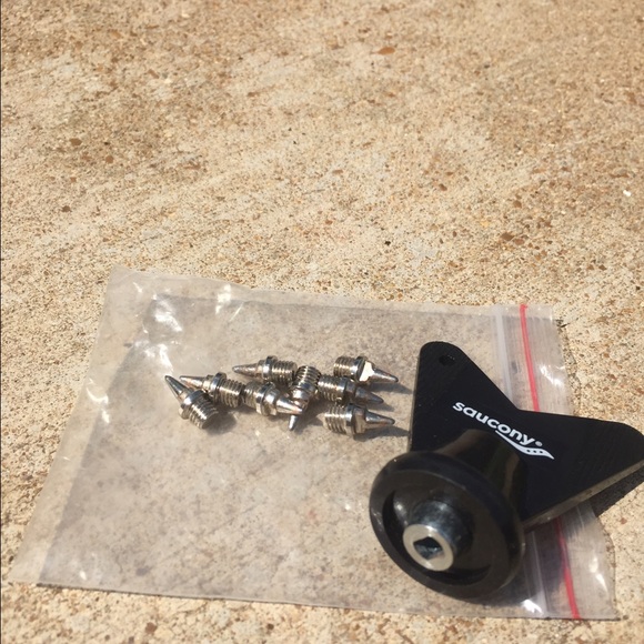 saucony track and cross country spikes - Picture 3 of 4