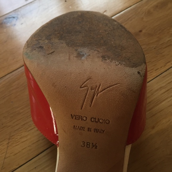 Giuseppe Zanotti. Red patent leather slingback. - Picture 3 of 4