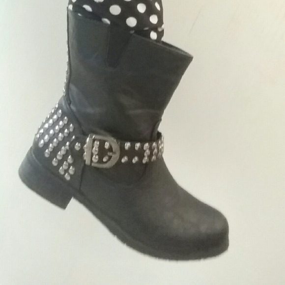 Black Studded Carrini Boots