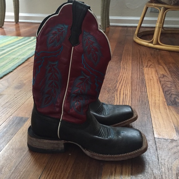 Women's Ariat Size 7