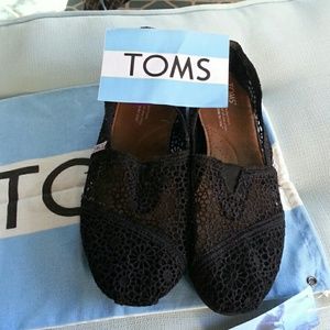TOMS