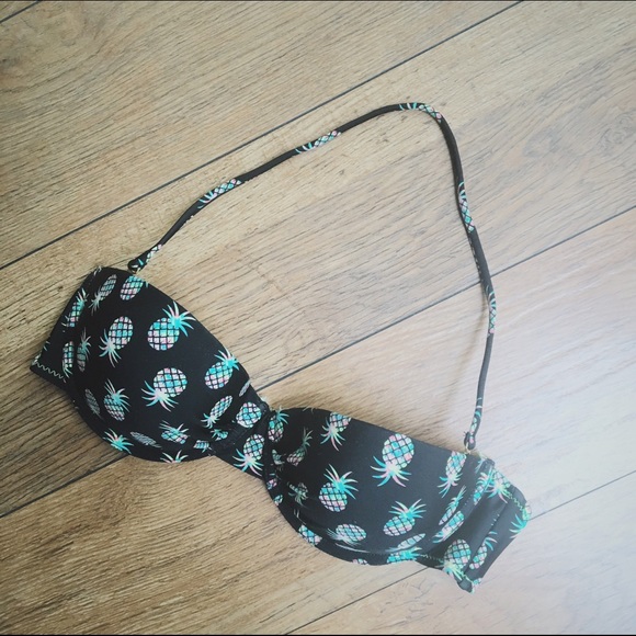 PINEAPPLE CUPPED BATHING SUIT TOP