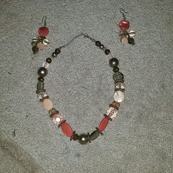 Matching necklace/earring set