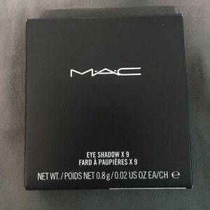 MAC burgundy times nine eyeshadow palette