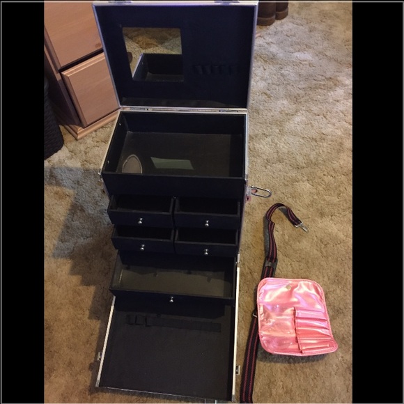 Seya Rolling Makeup case