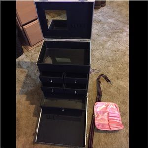 Seya Rolling Makeup case