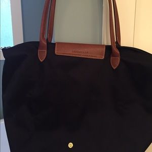 Longchamp Bags - Black Longchamp bag - medium Le Pliage Longchamp Bags - Black Longchamp bag - medium Le Pliage