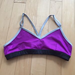 Alo yoga bra (S)