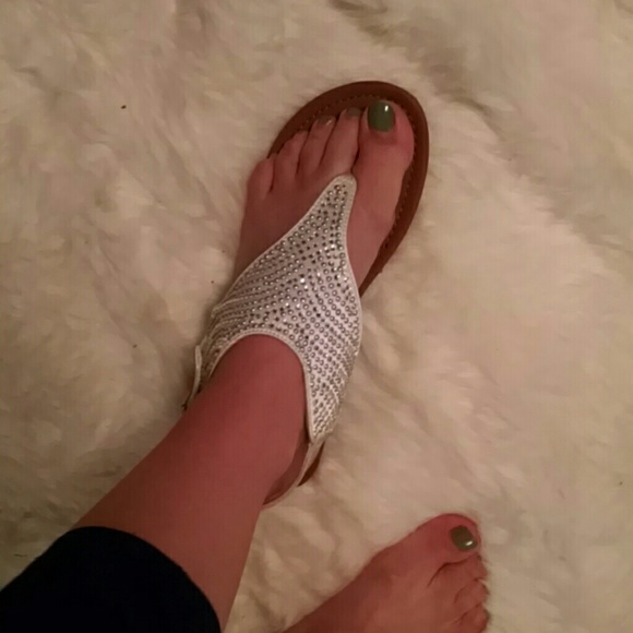 Sandles - Picture 3 of 3