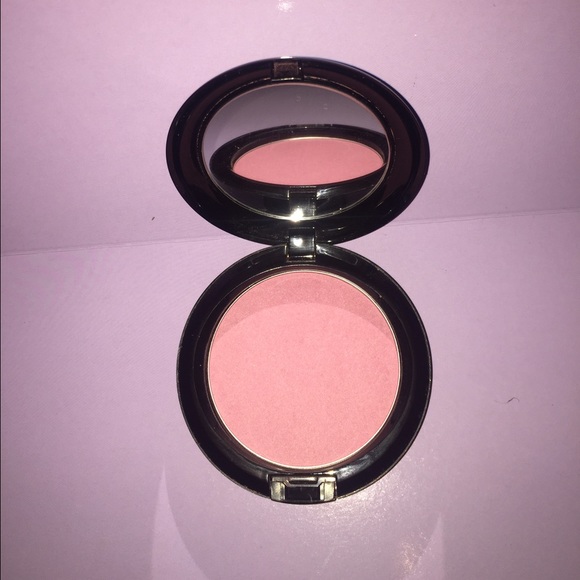 RARE VENOMOUS VILLAINS MAC COLLECTION BLUSHER