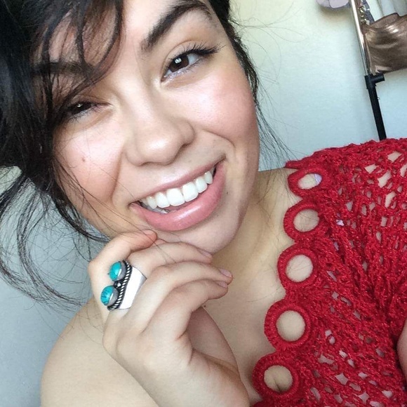 Meet your Posher, Jenifer