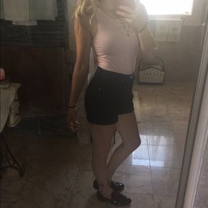 Meet your Posher, Aurora