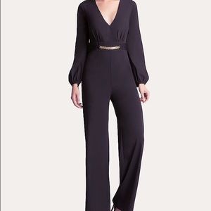 Posh V-neck jumpsuit getting its gorgeous!!!