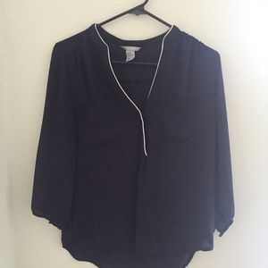 🎊donating-Navy blue blouse🎊