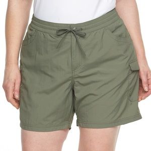 NWT Plus Size Columbia Amberley Stream Cargo Short