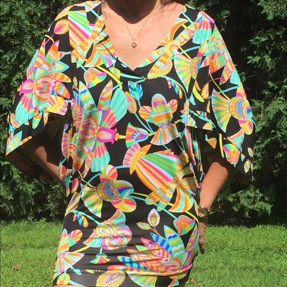 Tina Trunk Dress / or cover up - Picture 2 of 3